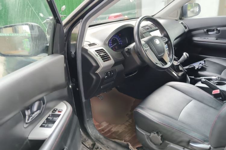 Used BYD S6 2014 2.0L Manual Luxury 5-Seater Driver Seat