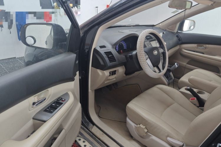 Used BYD S6 2014 2.0L Manual Luxury 5-Seater Driver Seat