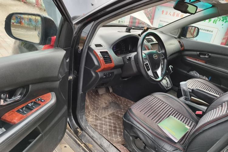 Used BYD S6 2014 2.4L Automatic Prestige 5-Seater Driver Seat