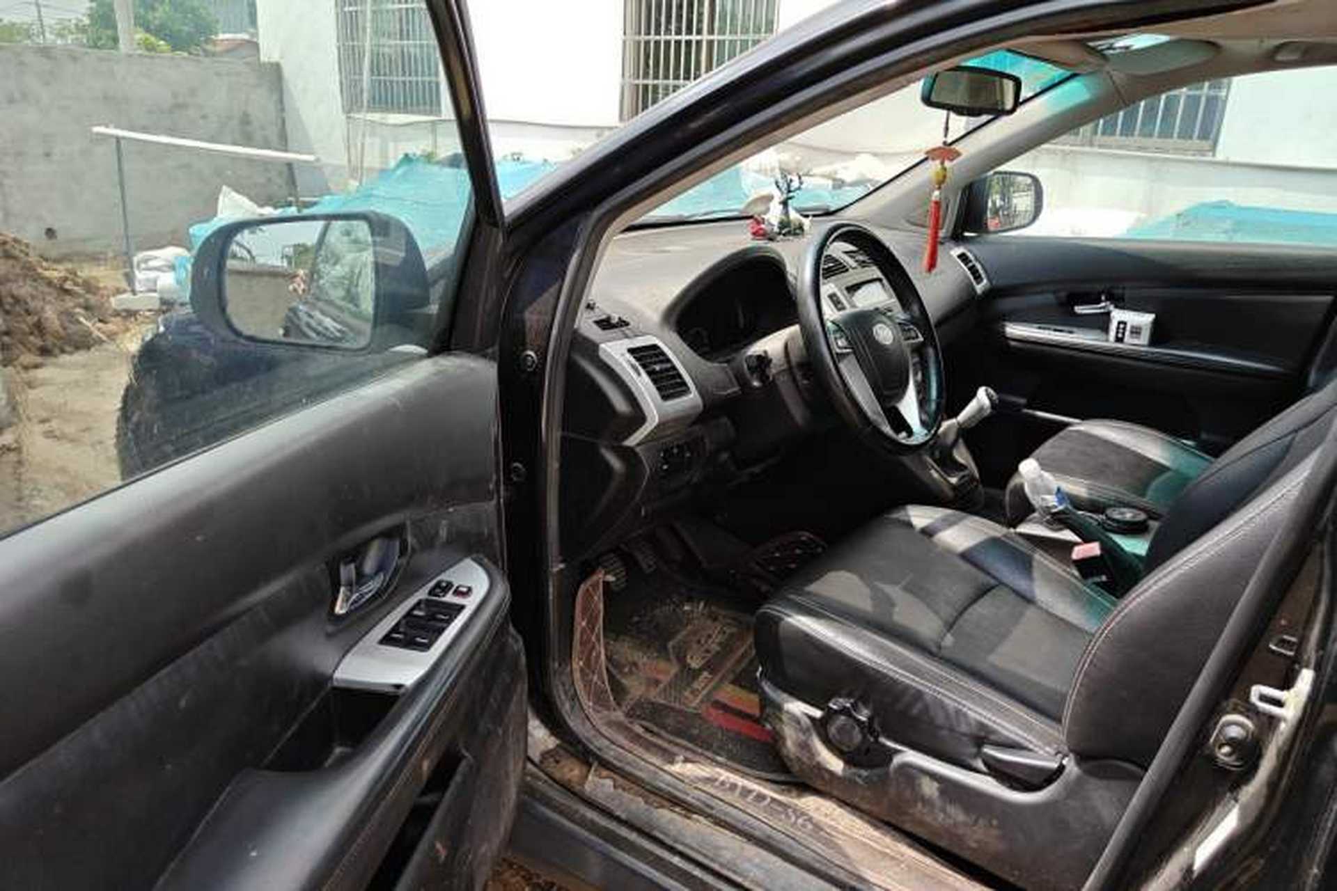 Used BYD S6 2014 2.0L Manual Luxury 5-Seater Driver Seat