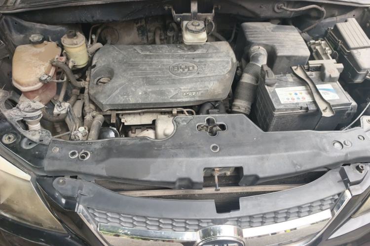 Used BYD S6 2014 1.5TI Manual Luxury 5-Seater Engine Bay