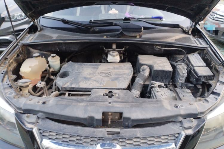 Used BYD S6 2014 1.5TI Manual Luxury 5-Seater Engine Bay