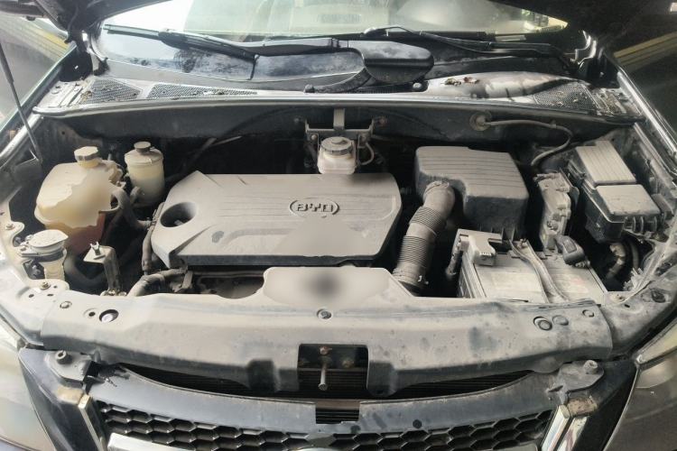 Used BYD S6 2014 1.5TI Manual Luxury 5-Seater Engine Bay