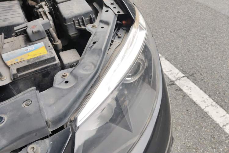 Used BYD S6 2014 1.5TI Manual Luxury 5-Seater Engine Bay Left