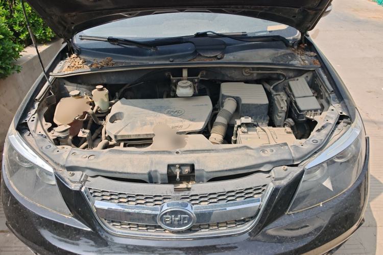 Used BYD S6 2014 1.5TI Manual Luxury 5-Seater Engine Bay
