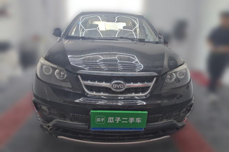 Used BYD S6 2014 2.0L Manual Luxury 5-Seater Front