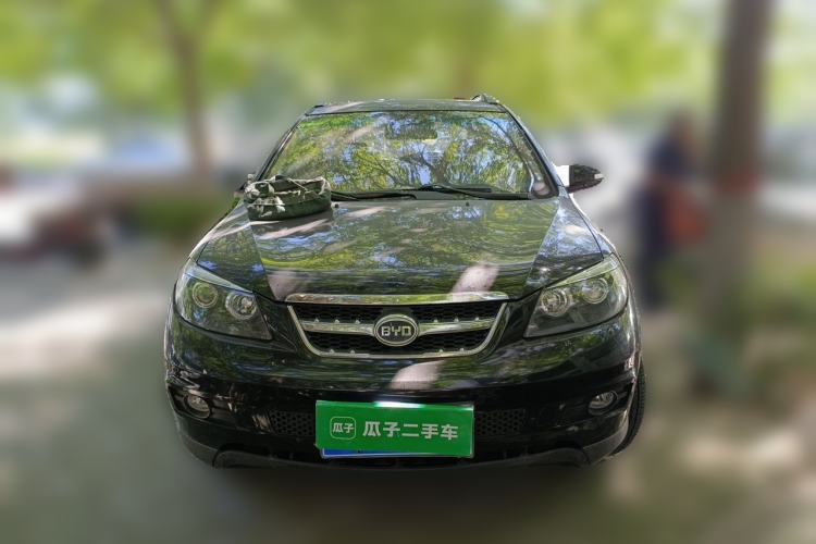 Used BYD S6 2014 2.0L Manual Luxury 5-Seater Front
