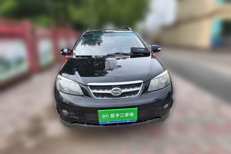 Used BYD S6 2014 2.4L Automatic Prestige 5-Seater Front