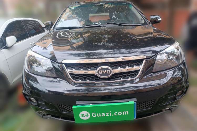 Used BYD S6 2014 2.4L Automatic Prestige 5-Seater Front