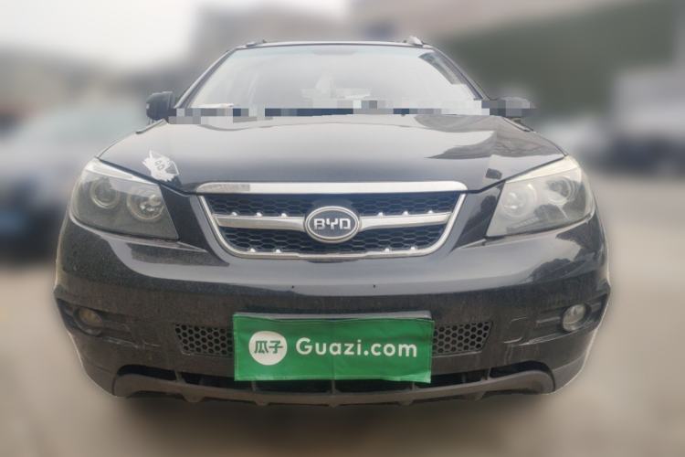 Used BYD S6 2014 2.0L Manual Luxury 5-Seater Front