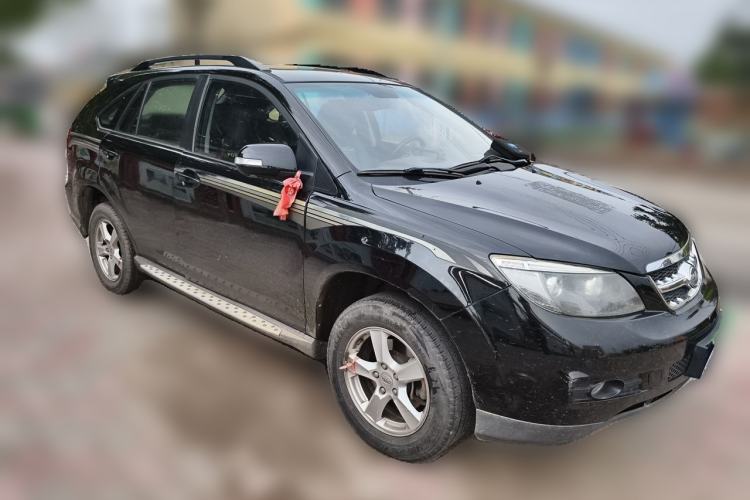 Used BYD S6 2014 2.4L Automatic Prestige 5-Seater Front Right 45 Deg