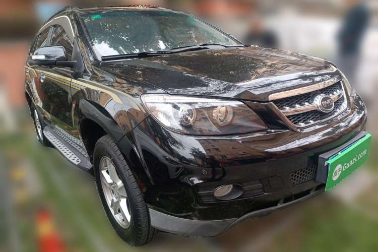 Used BYD S6 2014 2.4L Automatic Prestige 5-Seater Front Right 45 Deg