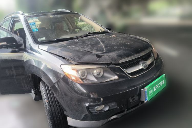 Used BYD S6 2014 1.5TI Manual Luxury 5-Seater Front Right 45 Deg