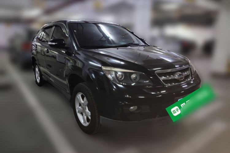 Used BYD S6 2014 2.0L Manual Luxury 7-Seater Front Right 45 Deg