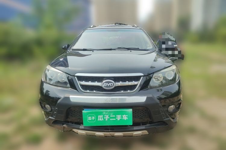 Used BYD S6 2014 2.0L Manual Luxury 5-Seater Front