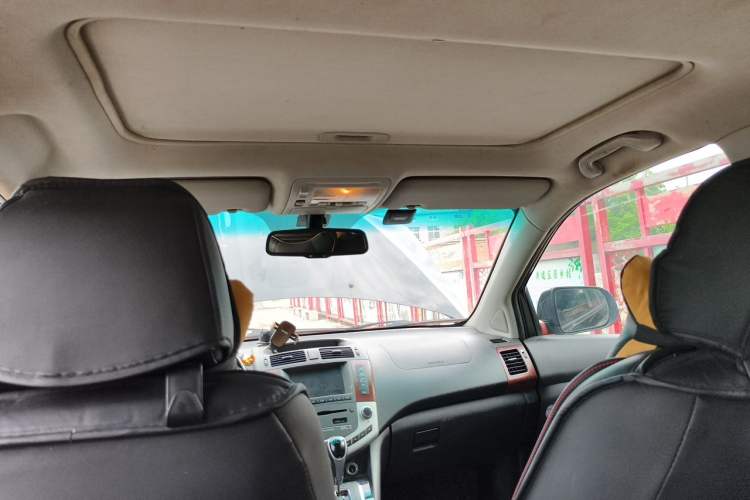 Used BYD S6 2014 2.4L Automatic Prestige 5-Seater Headliner