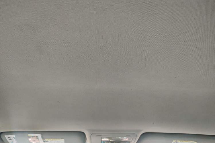 Used BYD S6 2014 2.0L Manual Luxury 5-Seater Headliner