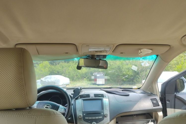 Used BYD S6 2014 2.0L Manual Luxury 5-Seater Headliner