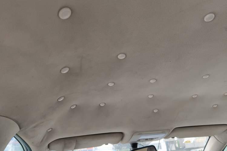 Used BYD S6 2014 2.0L Manual Luxury 5-Seater Headliner