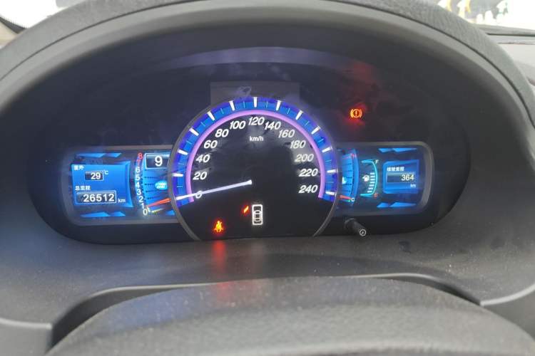 Used BYD S6 2014 2.0L Manual Luxury 5-Seater Instrument Cluster