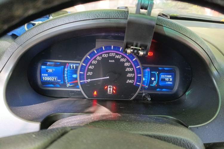 Used BYD S6 2014 2.0L Manual Luxury 5-Seater Instrument Cluster