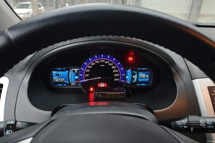 Used BYD S6 2014 1.5TI Manual Luxury 7-Seater Instrument Cluster