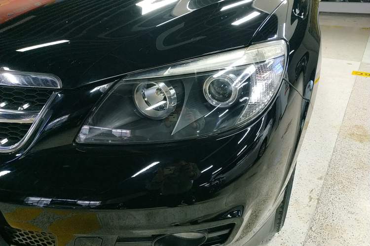 Used BYD S6 2014 2.0L Manual Luxury 5-Seater Left Front Headlight