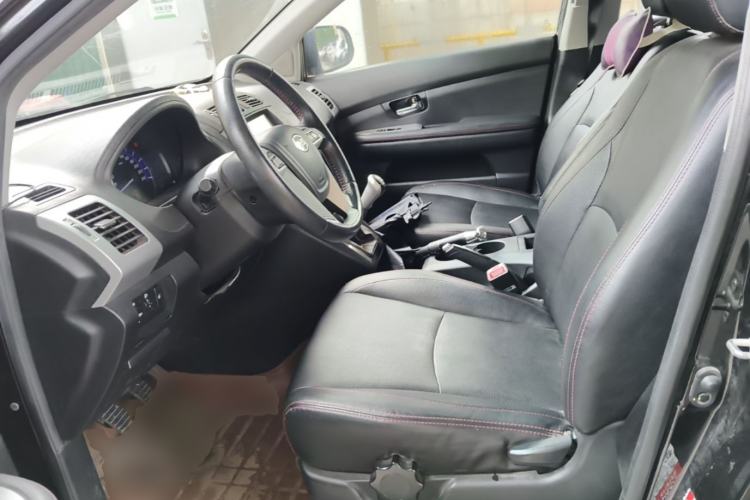 Used BYD S6 2014 2.0L Manual Luxury 5-Seater Left Front Seat