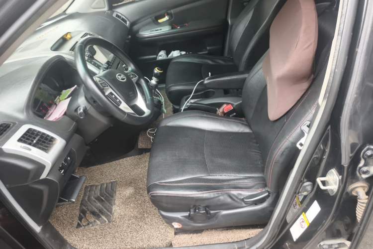 Used BYD S6 2014 1.5TI Manual Luxury 5-Seater Left Front Seat