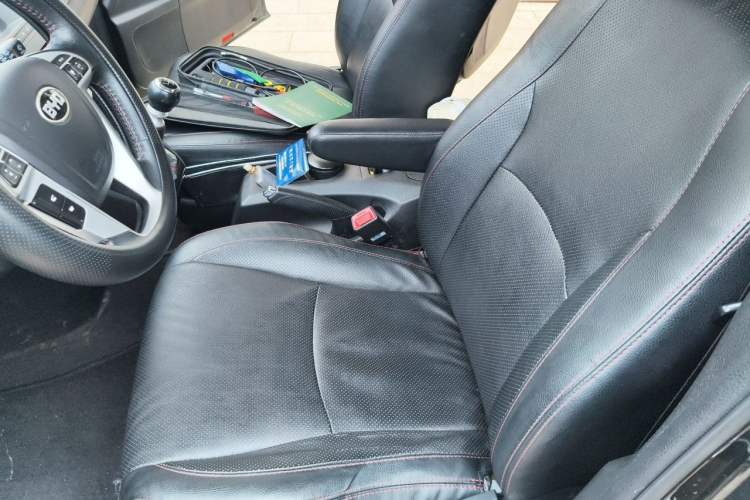 Used BYD S6 2014 1.5TI Manual Luxury 7-Seater Left Front Seat