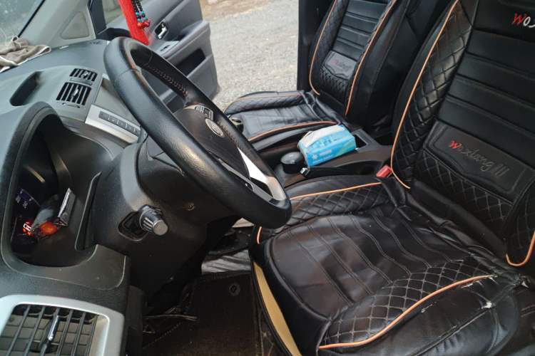 Used BYD S6 2014 1.5TI Manual Luxury 7-Seater Left Front Seat