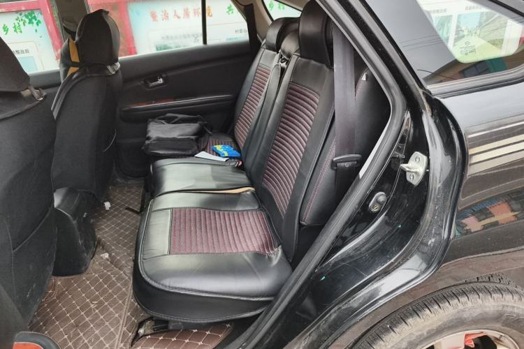 Used BYD S6 2014 2.4L Automatic Prestige 5-Seater Left Rear Seat