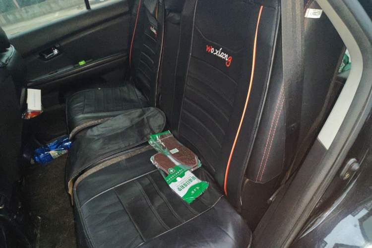 Used BYD S6 2014 1.5TI Manual Luxury 7-Seater Left Rear Seat