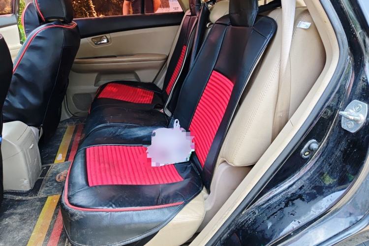 Used BYD S6 2014 2.0L Manual Luxury 5-Seater Left Rear Seat
