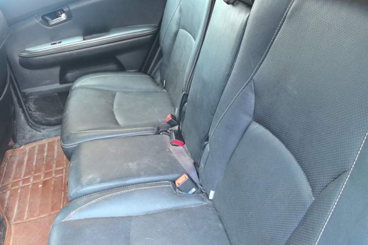 Used BYD S6 2014 2.0L Manual Luxury 5-Seater Left Rear Seat