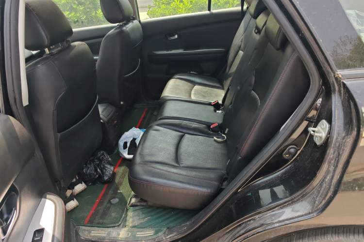 Used BYD S6 2014 1.5TI Manual Luxury 5-Seater Left Rear Seat