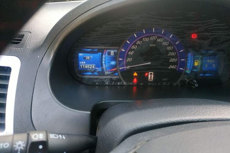 Used BYD S6 2014 2.0L Manual Luxury 5-Seater Odometer Close Up