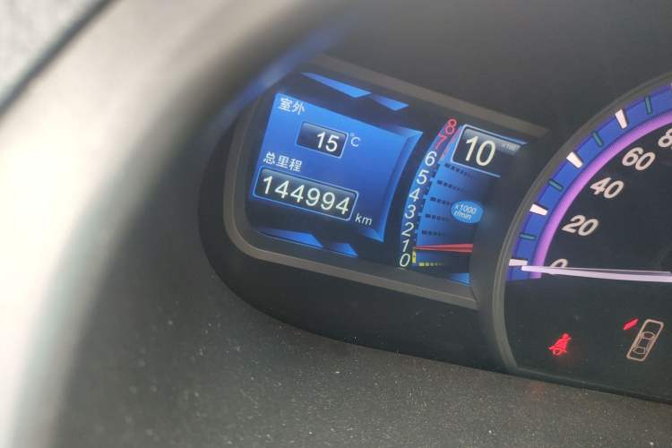 Used BYD S6 2014 2.0L Manual Luxury 5-Seater Odometer Close Up