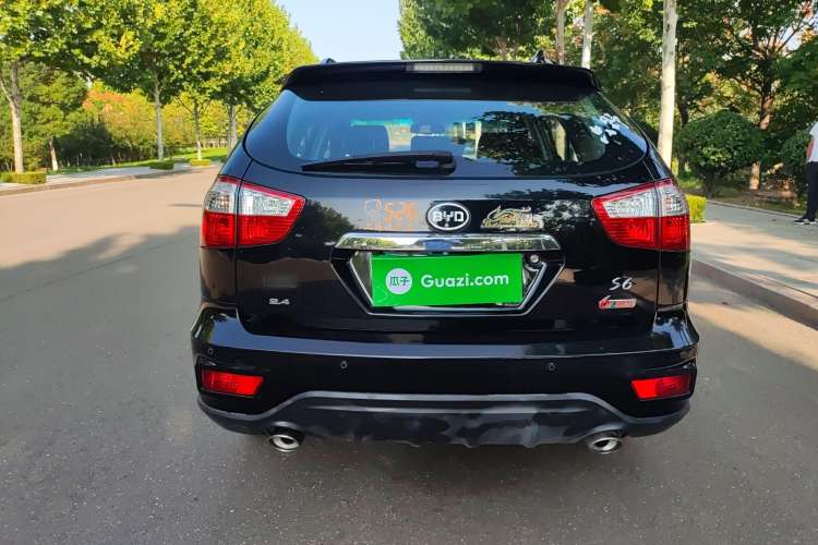 Used BYD S6 2014 2.4L Automatic Prestige 5-Seater Rear