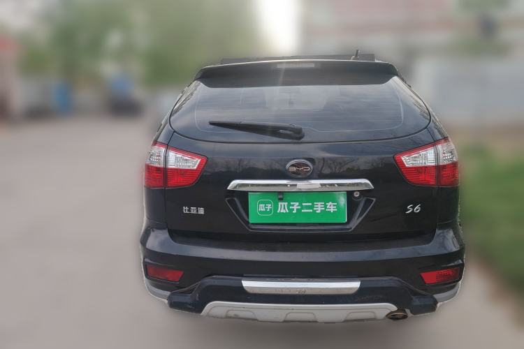 Used BYD S6 2014 2.0L Manual Elite Version 5 Seats Rear