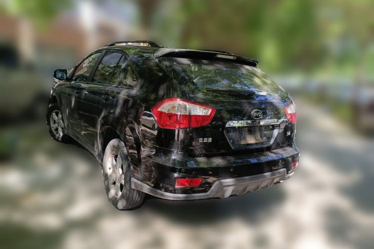 Used BYD S6 2014 2.0L Manual Luxury 5-Seater Rear Left 45 Deg