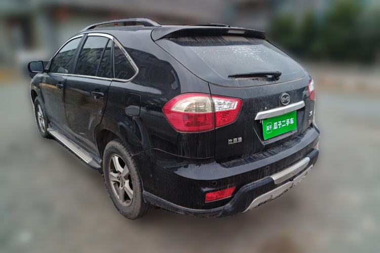 Used BYD S6 2014 1.5TI Manual Luxury 7-Seater Rear Left 45 Deg