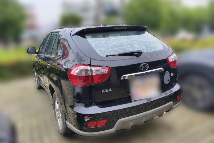 Used BYD S6 2014 2.0L Manual Luxury 5-Seater Rear Left 45 Deg