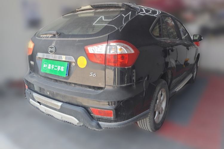 Used BYD S6 2014 2.0L Manual Luxury 5-Seater Rear Right 45 Deg