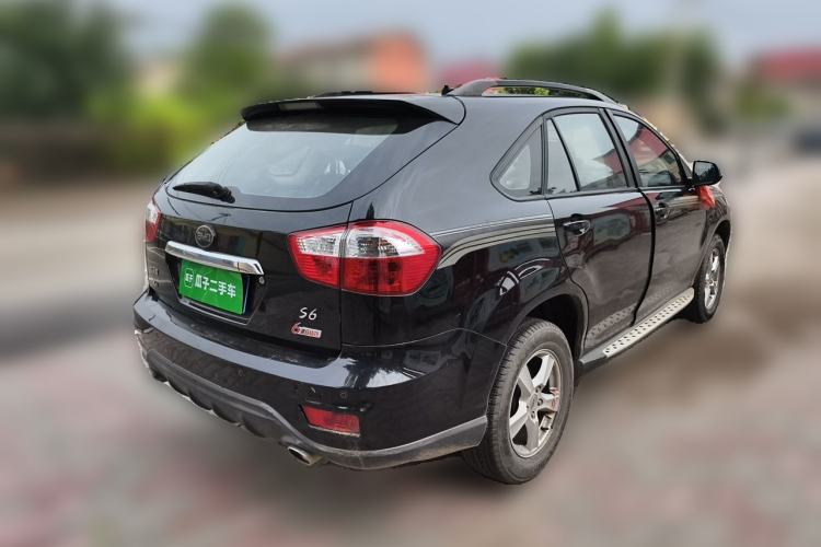 Used BYD S6 2014 2.4L Automatic Prestige 5-Seater Rear Right 45 Deg