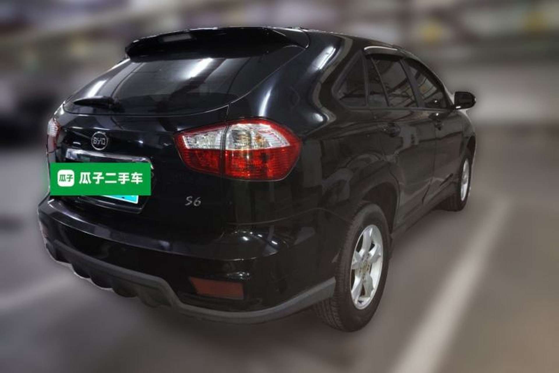 Used BYD S6 2014 2.0L Manual Luxury 7-Seater Rear Right 45 Deg