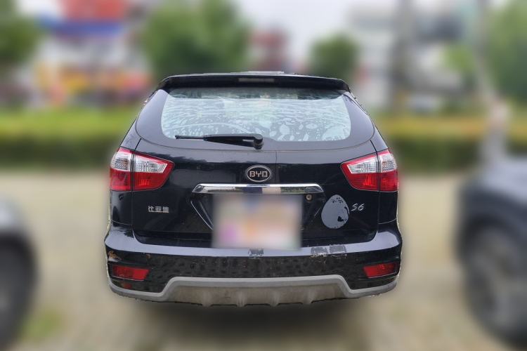 Used BYD S6 2014 2.0L Manual Luxury 5-Seater Rear