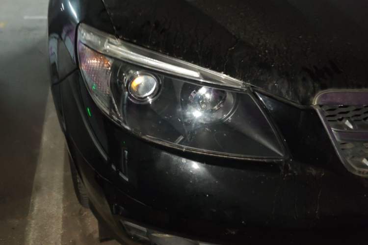 Used BYD S6 2014 2.0L Manual Elite Version 5 Seats Right Front Headlight