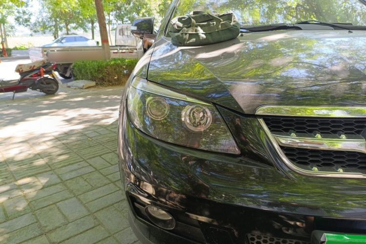 Used BYD S6 2014 2.0L Manual Luxury 5-Seater Right Front Headlight