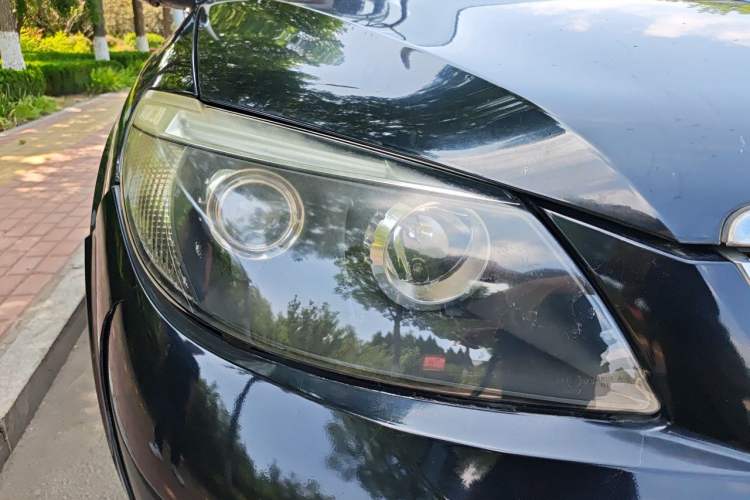 Used BYD S6 2014 2.0L Manual Luxury 5-Seater Right Front Headlight